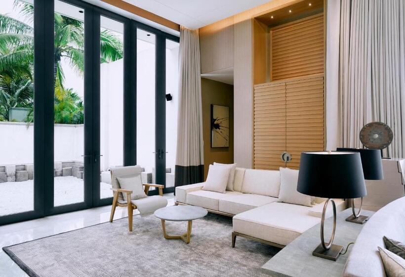 Вилла 3 Спальни, Capella Tufu Bay, Hainan