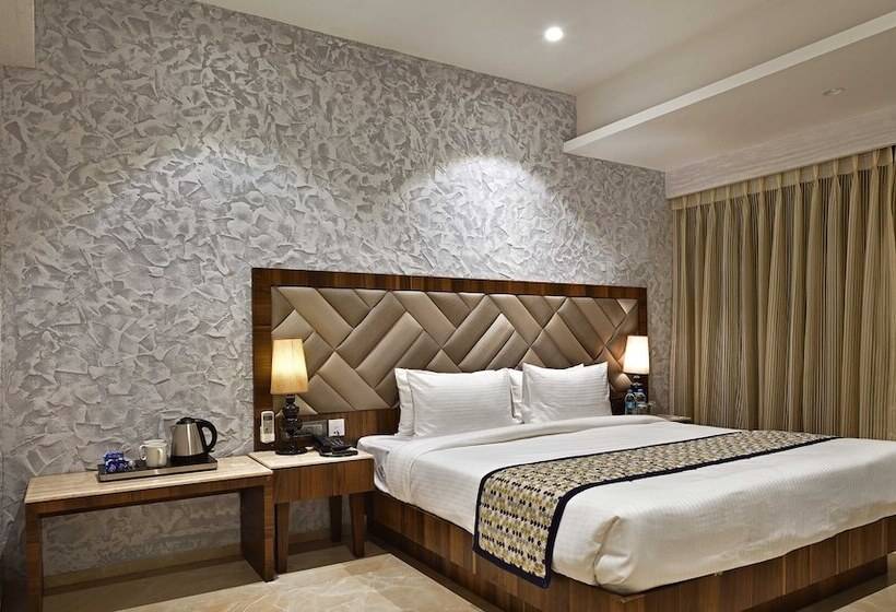 Классический Номер, Meritas Countryside Resort Lonavala