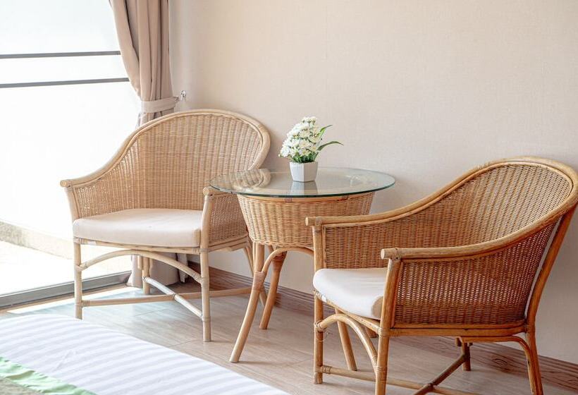 اتاق سوپریور, Eco Hotel By Thammasat