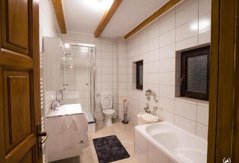 اتاق لوکس چهار تخته, Bergkranc Hotel & Resort