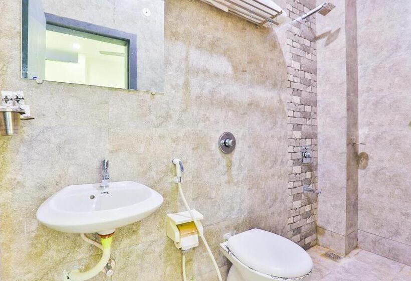 Quarto Deluxe, Nova Hotel New Crossroad