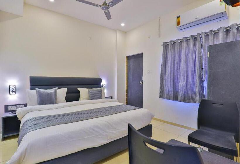 Quarto Deluxe, Nova Hotel New Crossroad