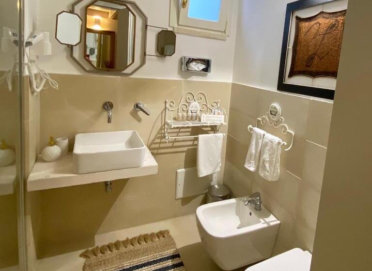 带大床的高级房间, Agata Salento Luxury Home