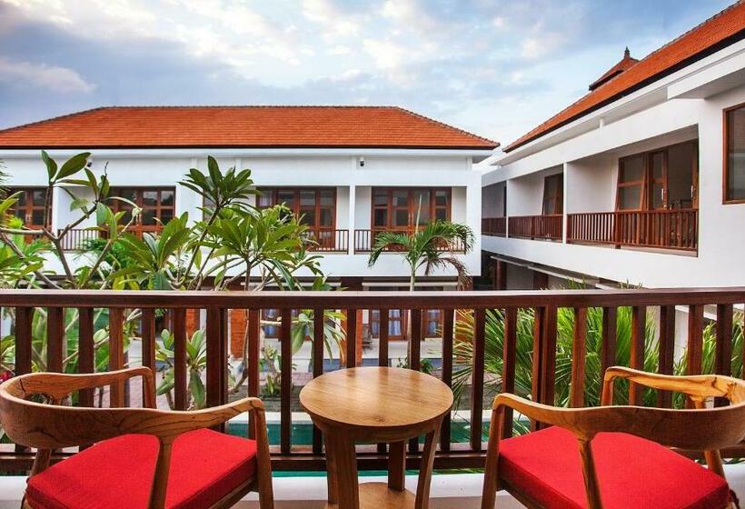Студио Стандарт Вид на Бассейн, Sahadewa Suites Residence