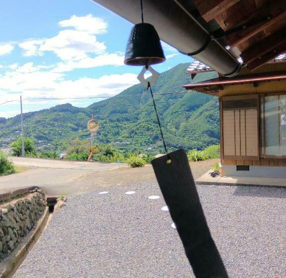 Трехместный Номер Стандарт Вид на Сад, Kumano Kodo Nagano Guesthouse