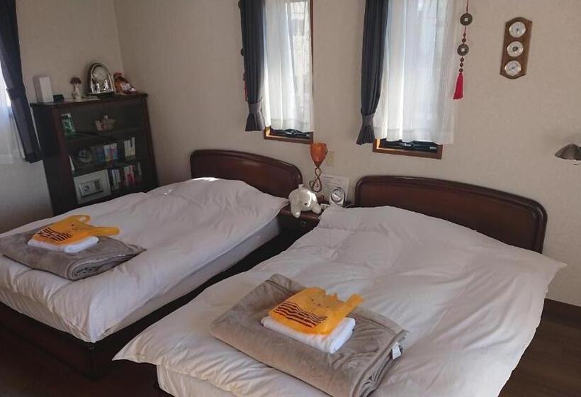Номер Стандарт 2 Двуспальные Кровати, Guesthouse Gifu Suai