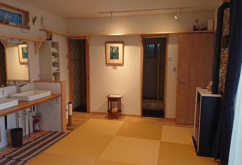 Номер Стандарт 2 Двуспальные Кровати, Guesthouse Gifu Suai