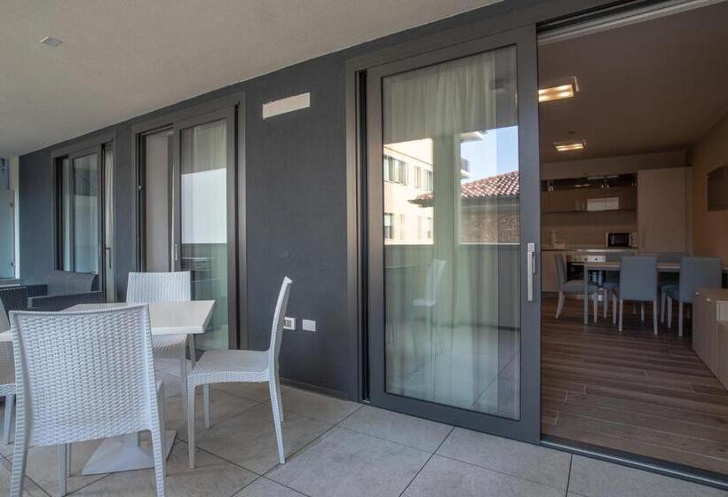 １ベッドルームのスーペリアアパートメント, Aparthotel Miramare