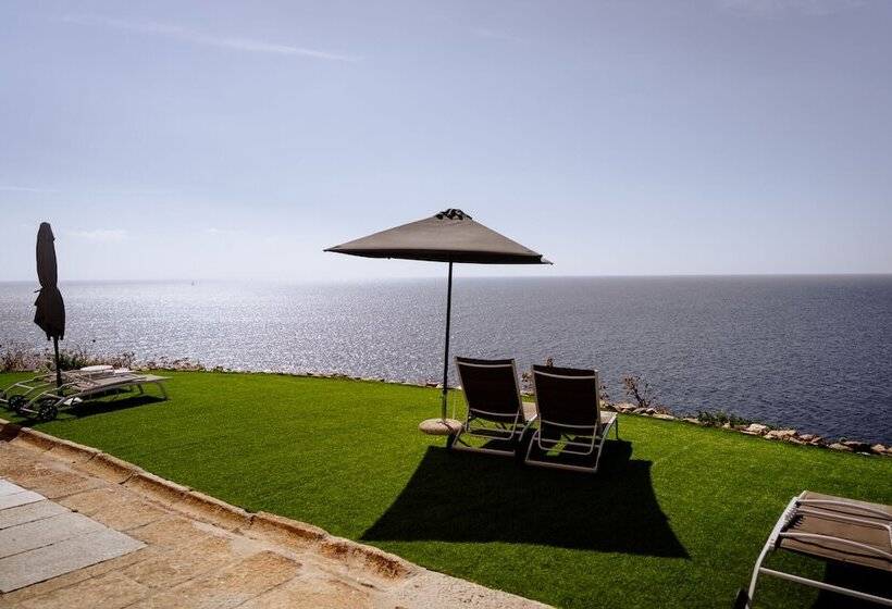 Номер Deluxe Вид на Море, Resort Faro Di Punta Fenaio