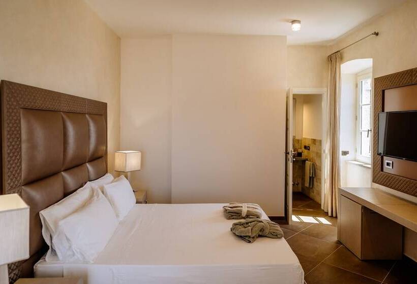 Люкс Deluxe Вид на Море, Resort Faro Di Punta Fenaio
