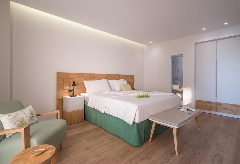 Triple Room Sea View, Glow Boutique Hotel & Suites