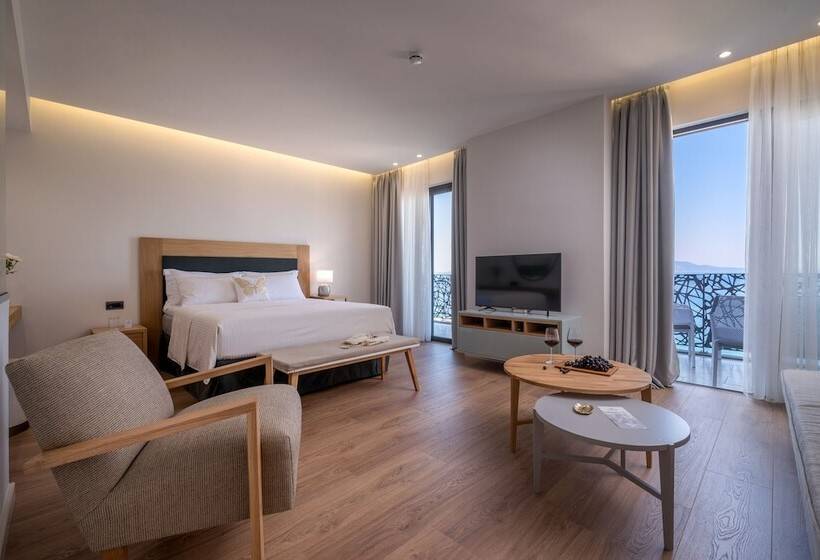 オーシャンビュージュニアスイート, Glow Boutique Hotel & Suites