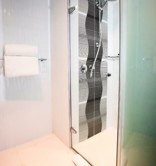 Chambre Standard Lit King Size, Onomo Hotel Waterfront
