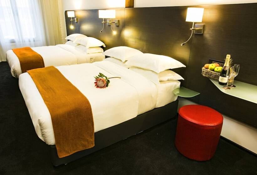 Chambre Standard, Onomo Hotel Waterfront