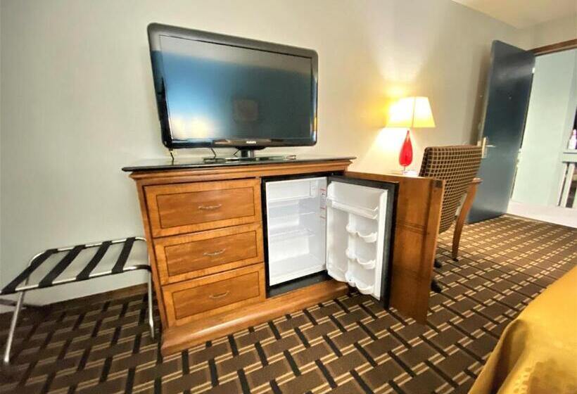 Номер Deluxe, Lakes Inn