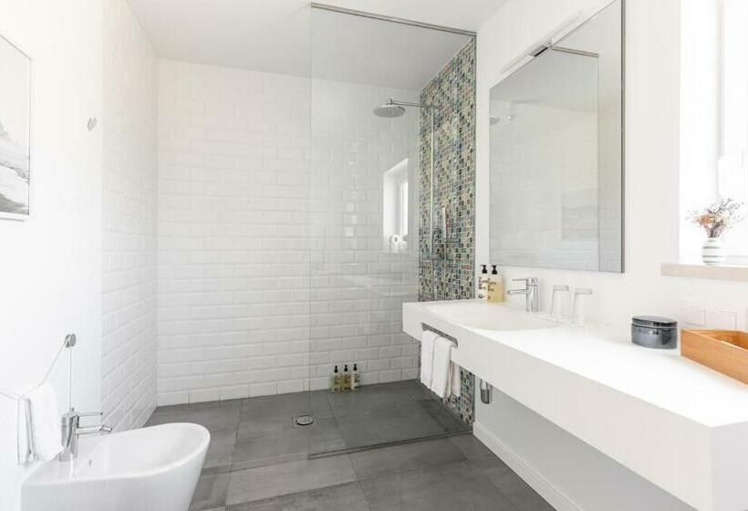 اتاق لوکس با بالکن, Emcasa Boutique Guesthouse