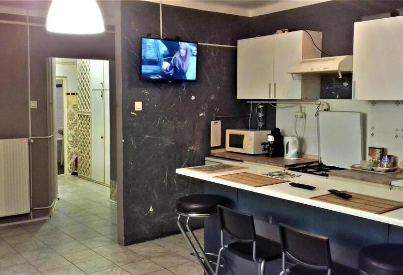 Семейный Номер, Eszterhazy Guesthouse