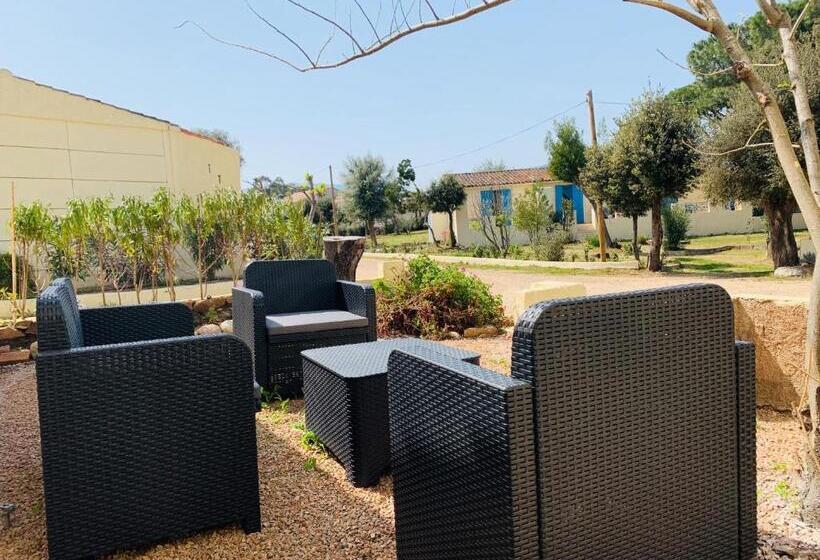 Апартаменты 3 Спальни, Bungalows Filippi
