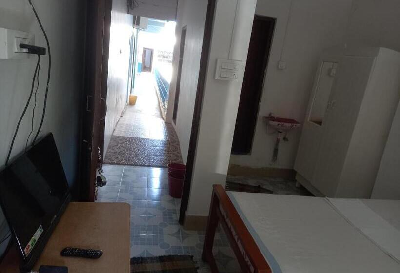 标准间, Parisha Residency  Temple Side