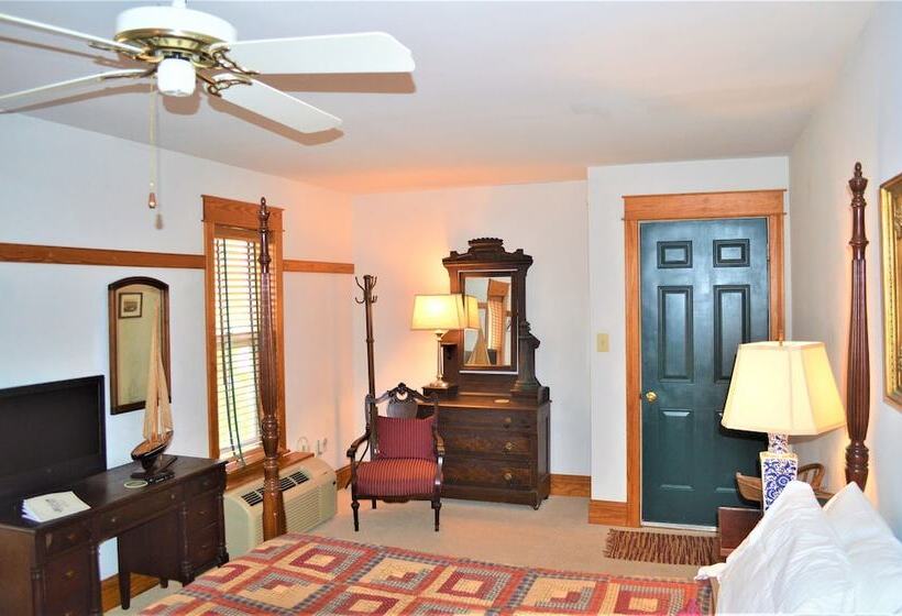 Family Suite, Roanoke Island Inn