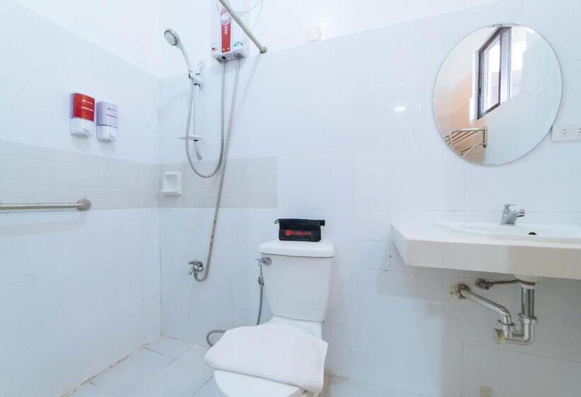 スイート, Reddoorz Plus @ San Roque Roxas City