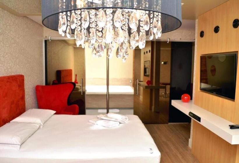 Президентский Люкс, Lual Motel Sorocaba Sp