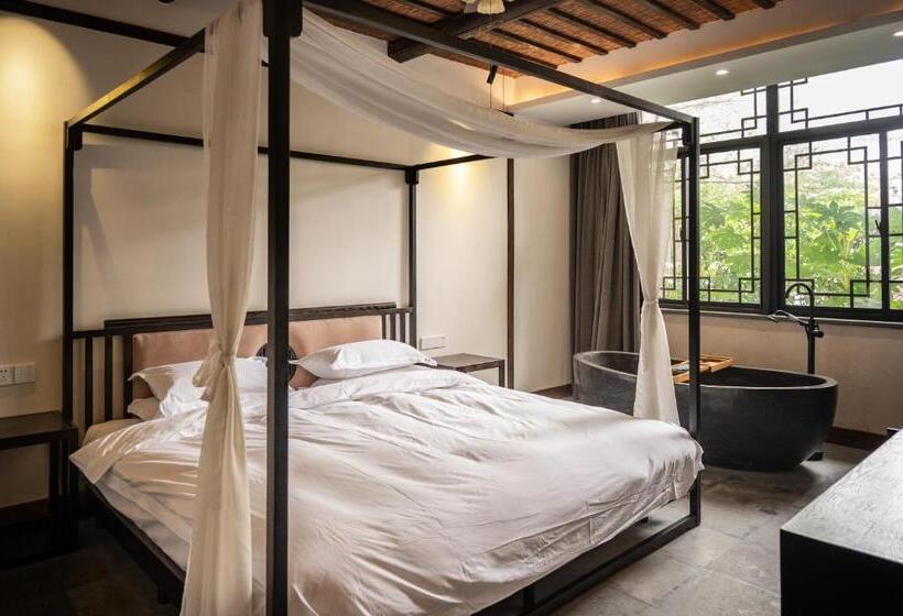 Номер Superior Кровать Кинг, Tingjian Musu Private Soup Design Homestay   South Gate Of Wuzhen Xizha Scenic Area