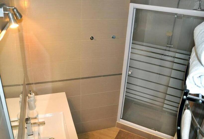 Номер Deluxe, Villacarroubier
