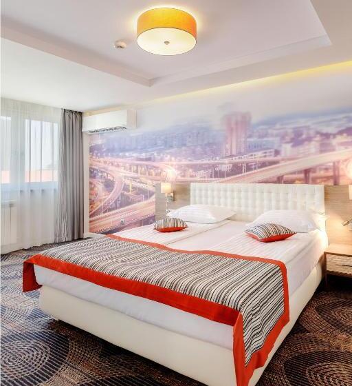 1 Bedroom Apartment City View, Plaza35
