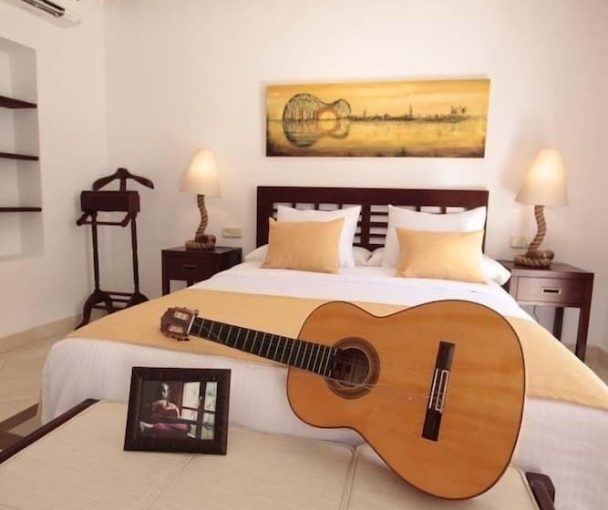 سوییت جونیور با بالکن, Entre Dos Aguas Hotel Boutique