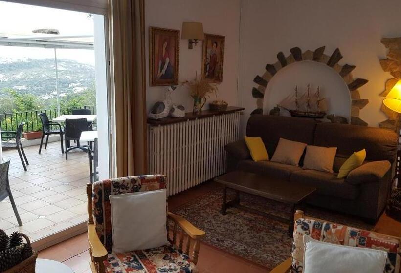 Номер Стандарт Вид на Море, Hostal Sa Barraca   Adults Only