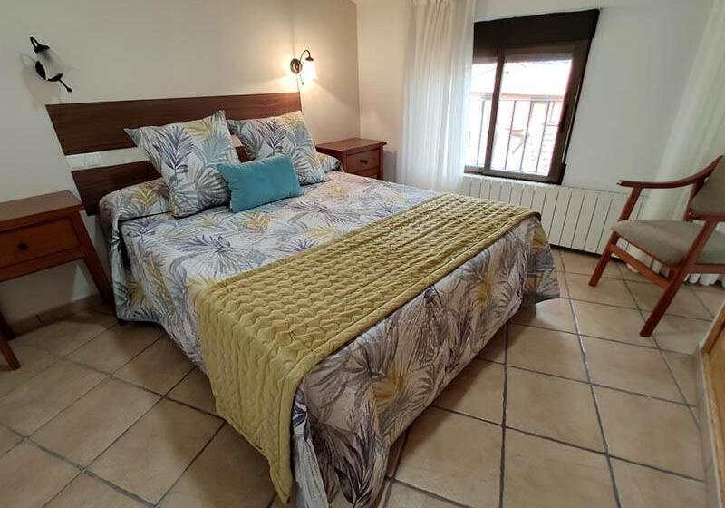 Люкс, Royuela Hostal