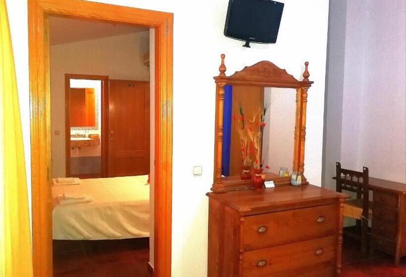 Апартаменты с 1 спальней, смежные, Hostal Restaurante Ego's