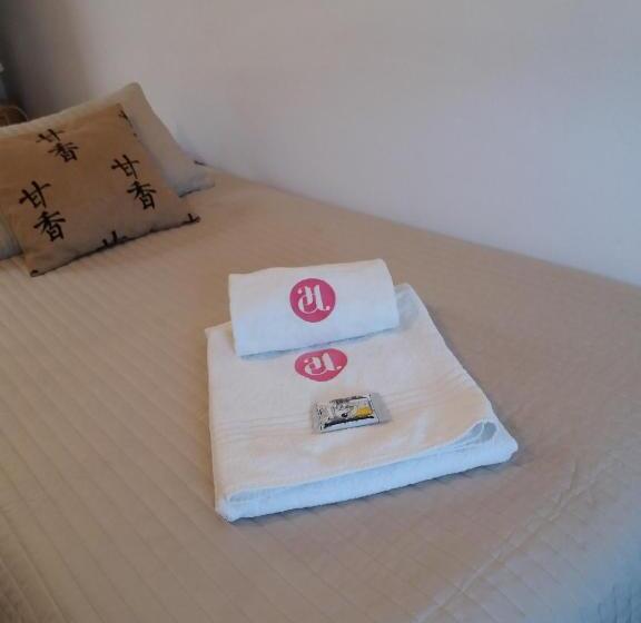 اتاق استاندارد یک نفره, Guest House Guerra Junqueiro