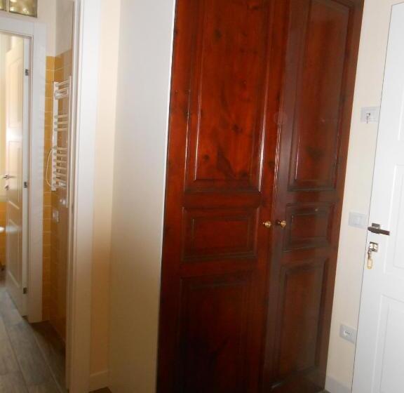 اتاق استاندارد سه تخته با بالکن, Colors Of Cinque Terre   Guest House