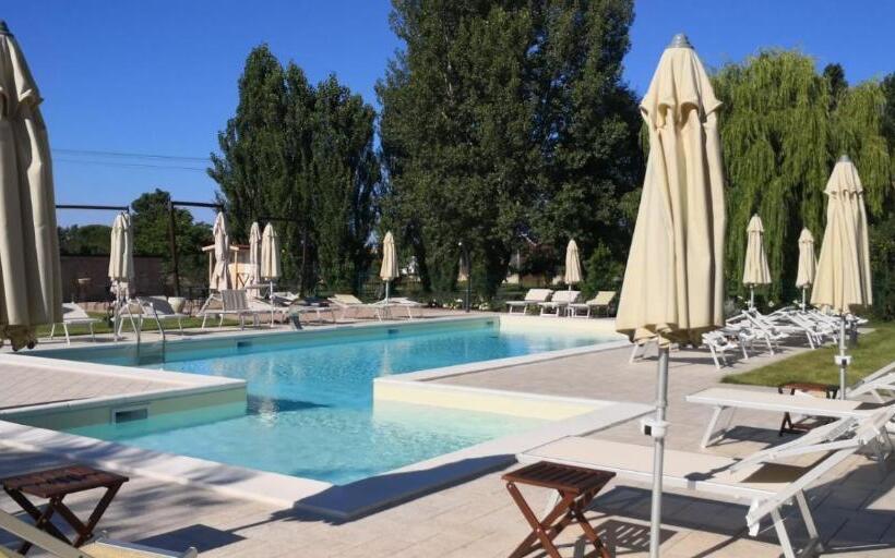 Четырехместный Номер Классик, Agriturismo I Bosconi