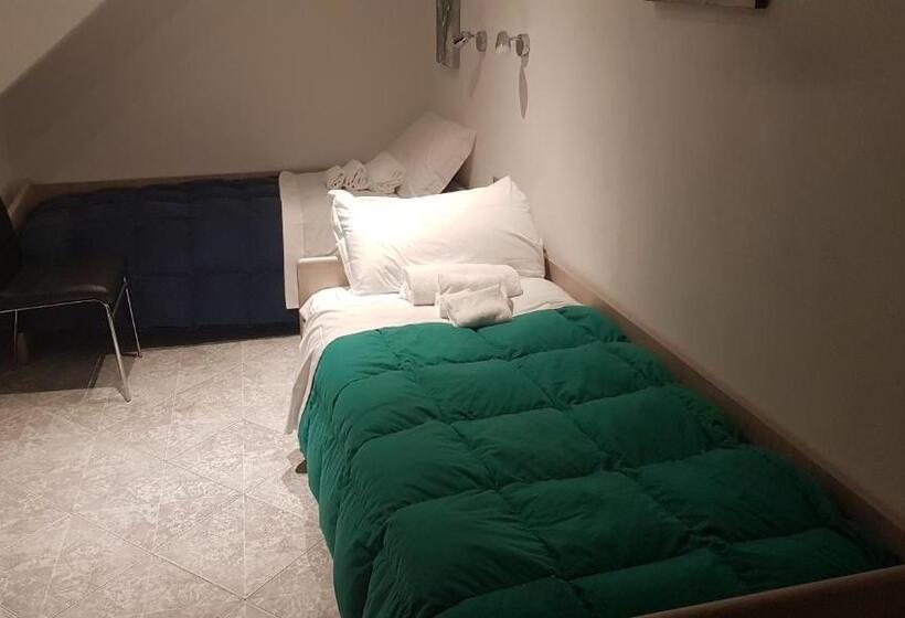 Quarto Estandar, Vento Di Grecale