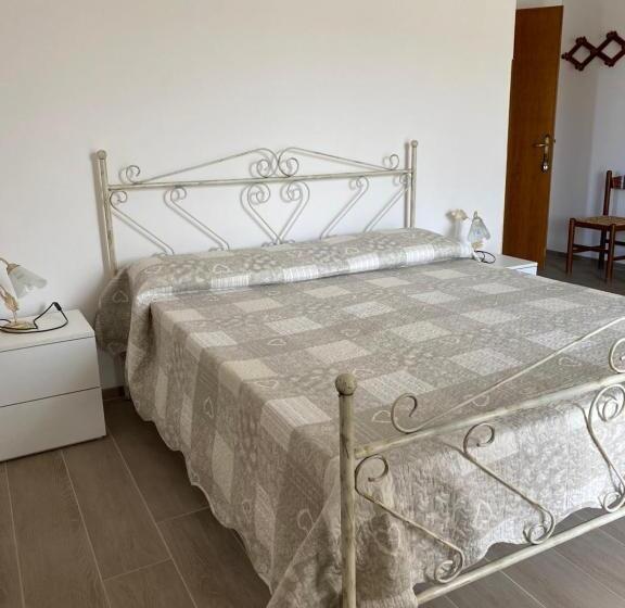 스탠다드 스튜디오, Agriturismo Azzarone