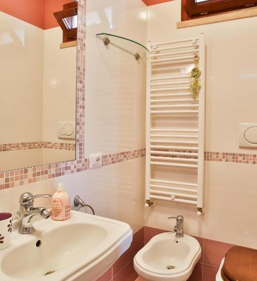 Quarto Deluxe, Agriturismo Diaccia Botrona