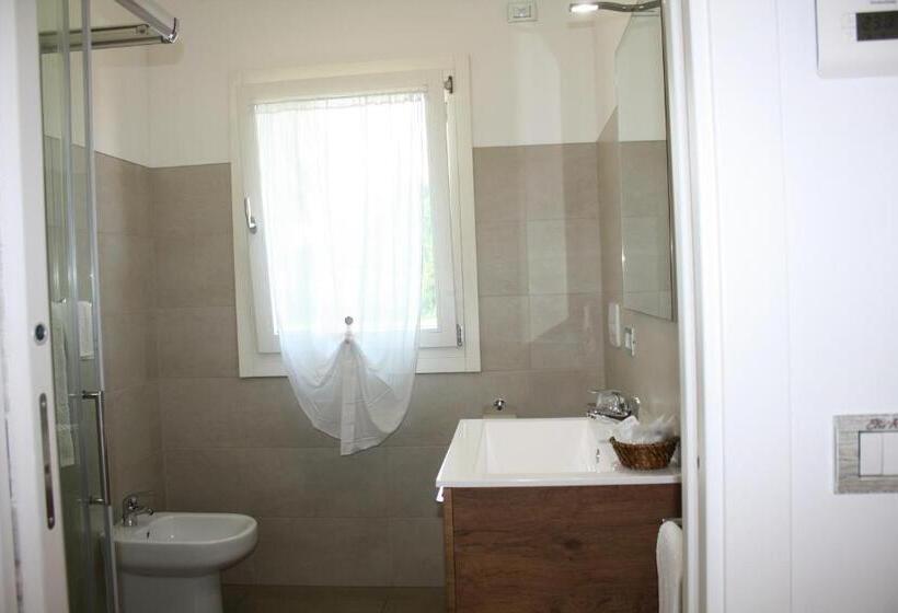Номер Стандарт, Elis' Rooms