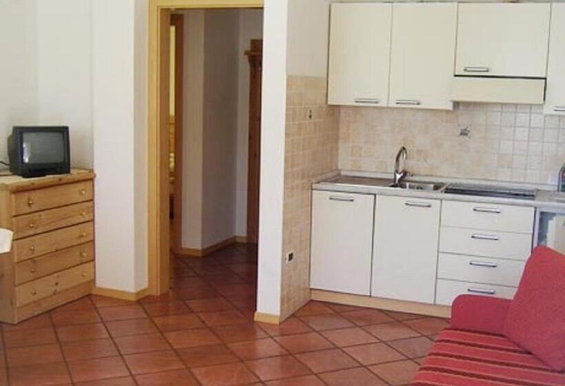 Апартаменты 2 Спальни, Alpenroyal Arabba