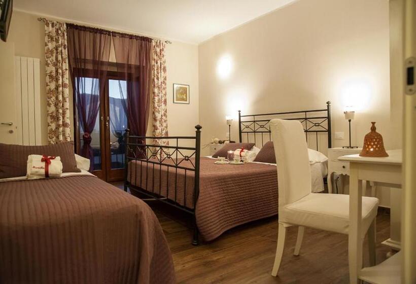 Номер Стандарт Трехместный, La Locanda Di Mariella Dal 1950