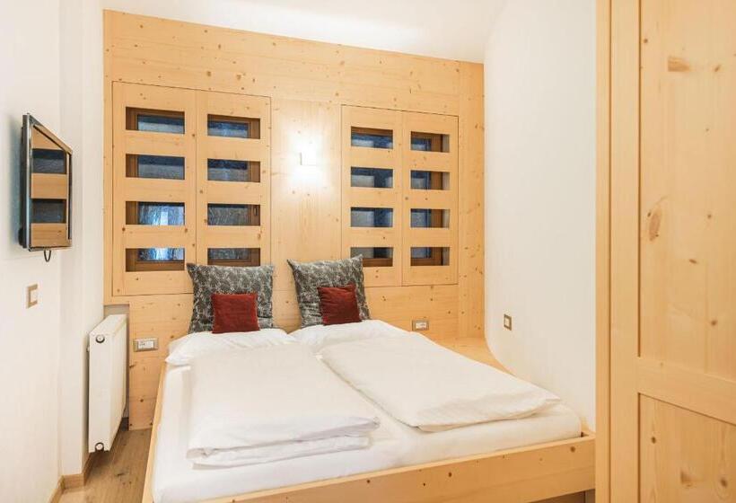 Апартаменты 2 Спальни с Садом, Chalet Residence Alpinflair