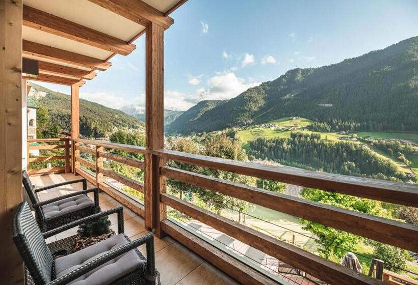 Апартаменты 2 Спальни с Террасой, Chalet Residence Alpinflair