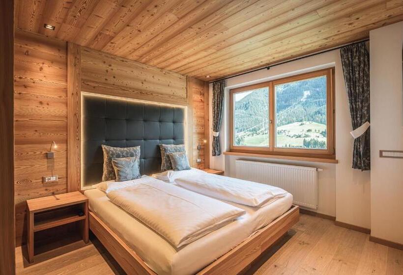 Апартаменты Deluxe 2 Спальни, Chalet Residence Alpinflair