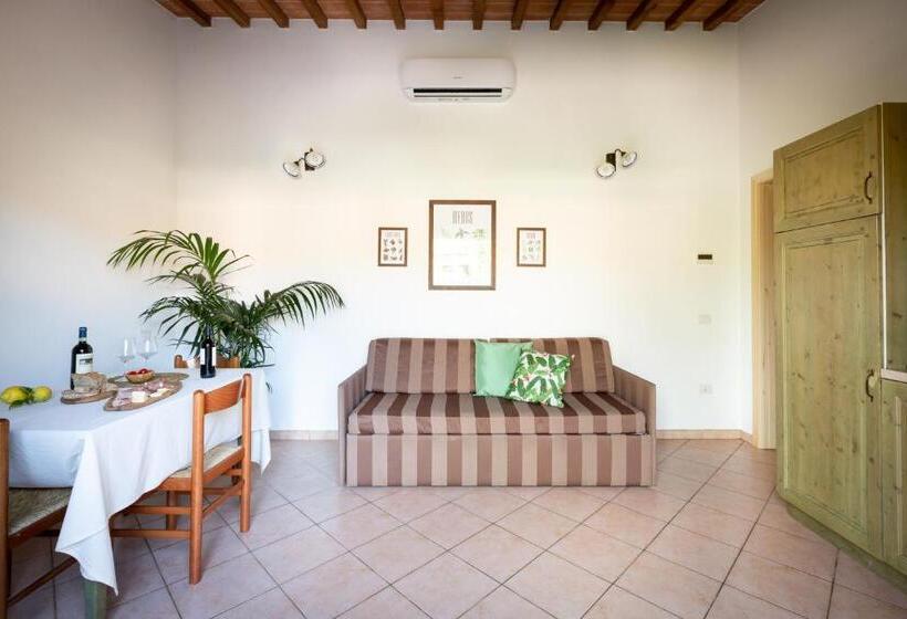 Апартаменты 1 Спальня, Borgo Verde