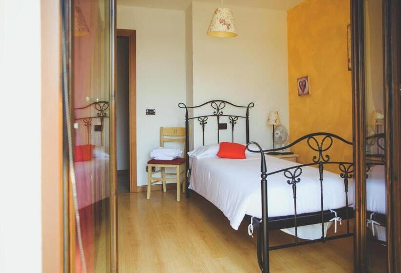 连接 1 卧室公寓, Agriturismo Contessi