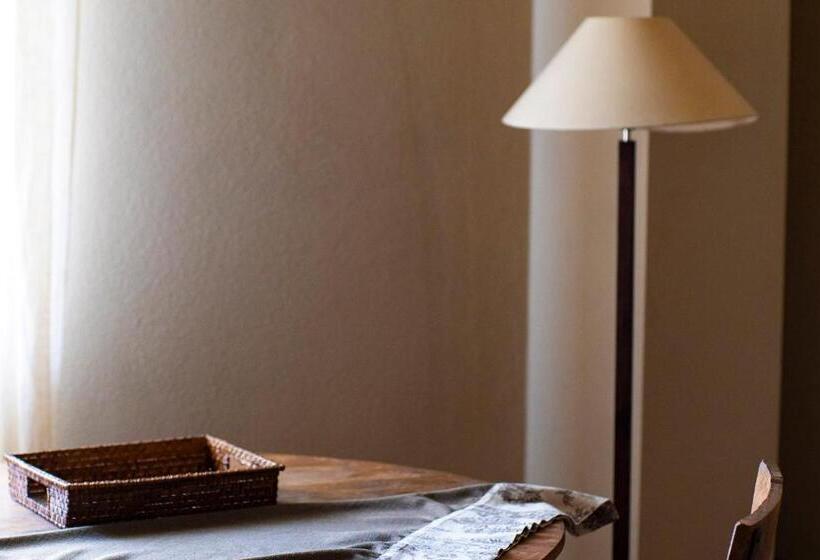 سوئیت با بالکن, Cantagrillo Boutique Resort