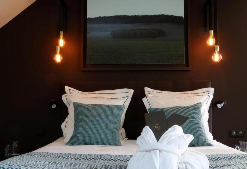 Люкс Повышенной Комфортности, Hôtel Restaurant Bel Ami