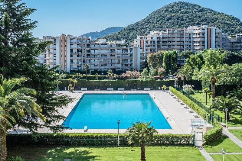 Студио Стандарт Вид на Бассейн, Cannes Marina Appart Hotel Mandelieu